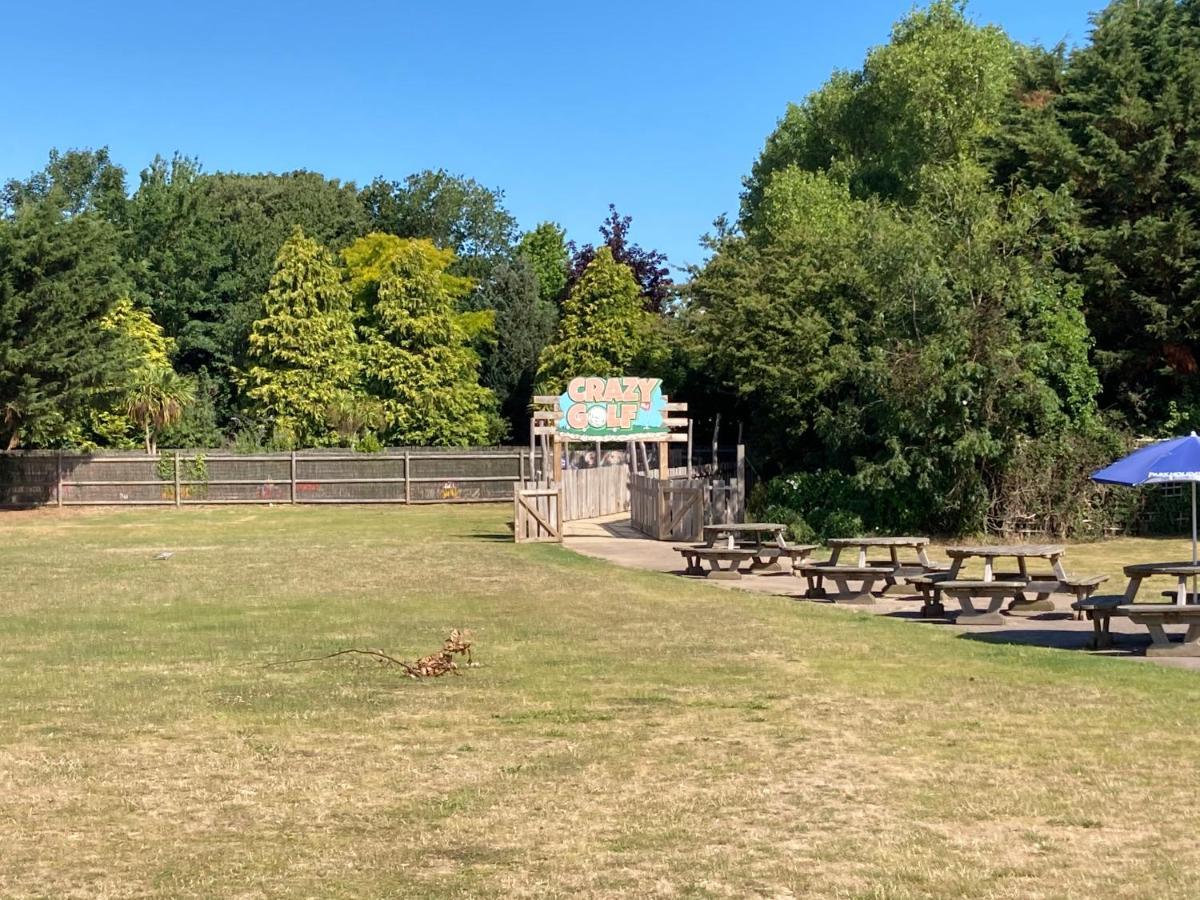 Birchington Vale Caravan Holiday Park Extérieur photo